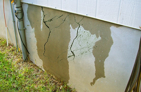 Cracks on concrete slab